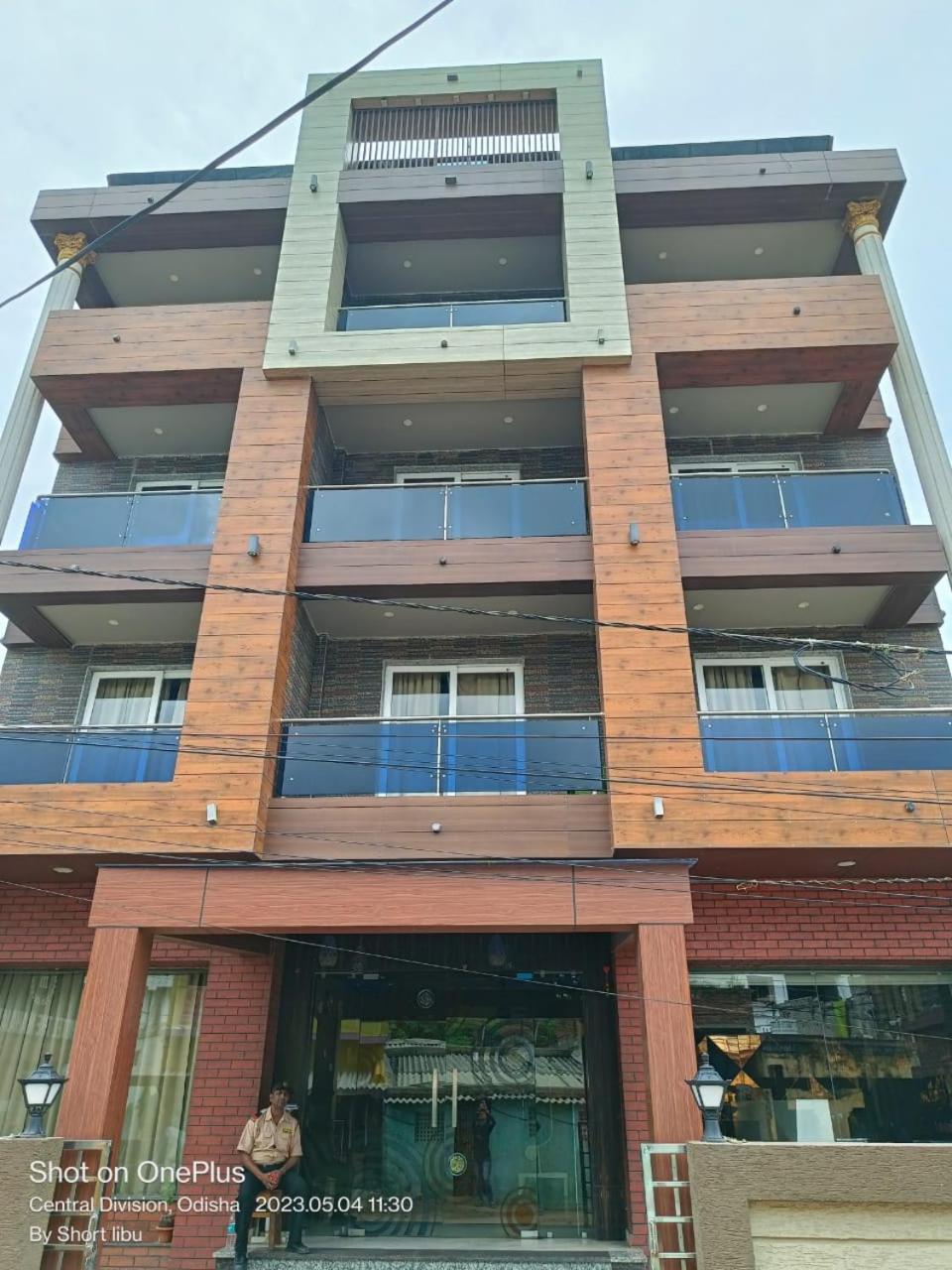 Hotel Kuber Palace ! Puri Near-Sea-Beach-And-Temple Fully-Air-Conditioned-Hotel With-Lift-And-Parking-Facility Bagian luar foto