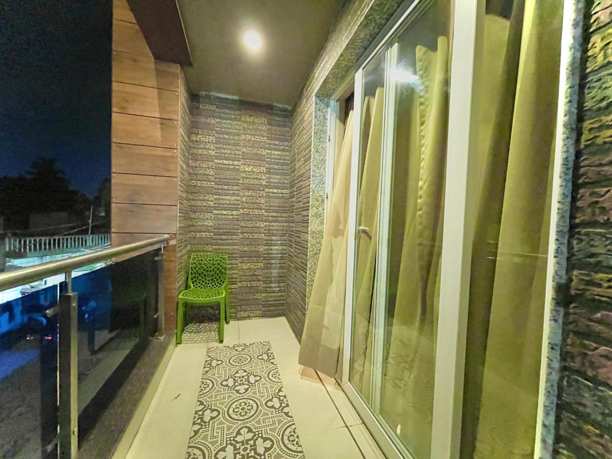 Hotel Kuber Palace ! Puri Near-Sea-Beach-And-Temple Fully-Air-Conditioned-Hotel With-Lift-And-Parking-Facility Bagian luar foto