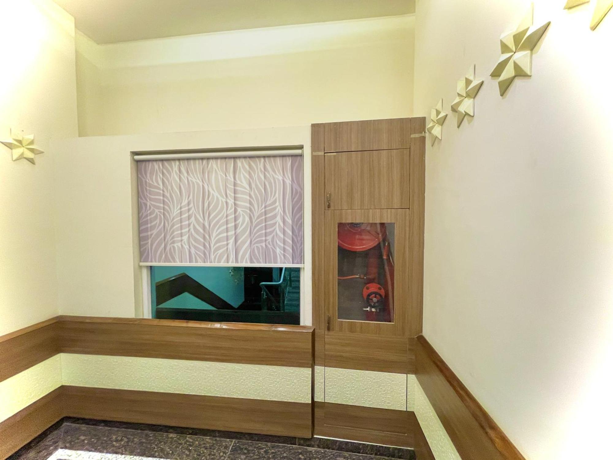 Hotel Kuber Palace ! Puri Near-Sea-Beach-And-Temple Fully-Air-Conditioned-Hotel With-Lift-And-Parking-Facility Bagian luar foto