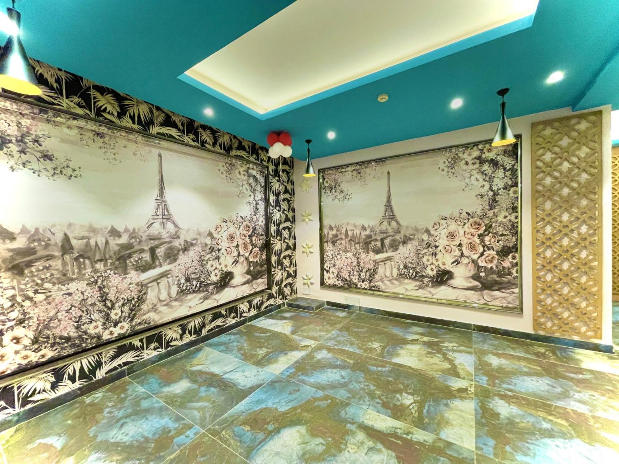 Hotel Kuber Palace ! Puri Near-Sea-Beach-And-Temple Fully-Air-Conditioned-Hotel With-Lift-And-Parking-Facility Bagian luar foto